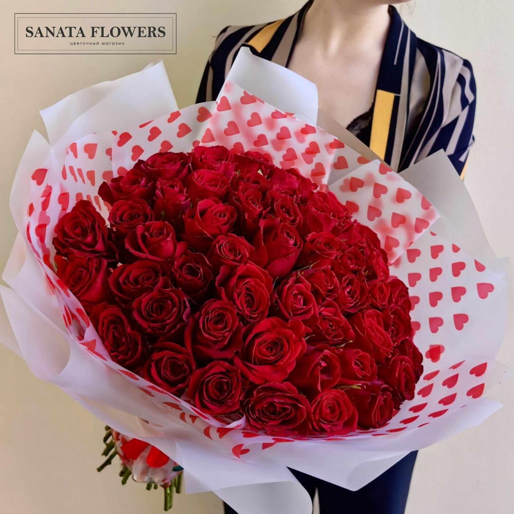 Букет 51 Роза Красная Дизайнерская Упаковка Премиум 40см
