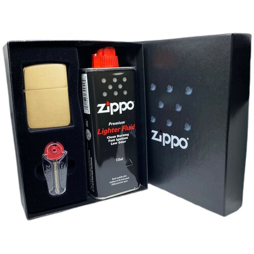 Подарочный набор ZIPPO ( Зажигалка ZIPPO 1941B 1941 Replica, золотистая, с покрытием Brushed Brass + кремни + топливо, 125 мл )