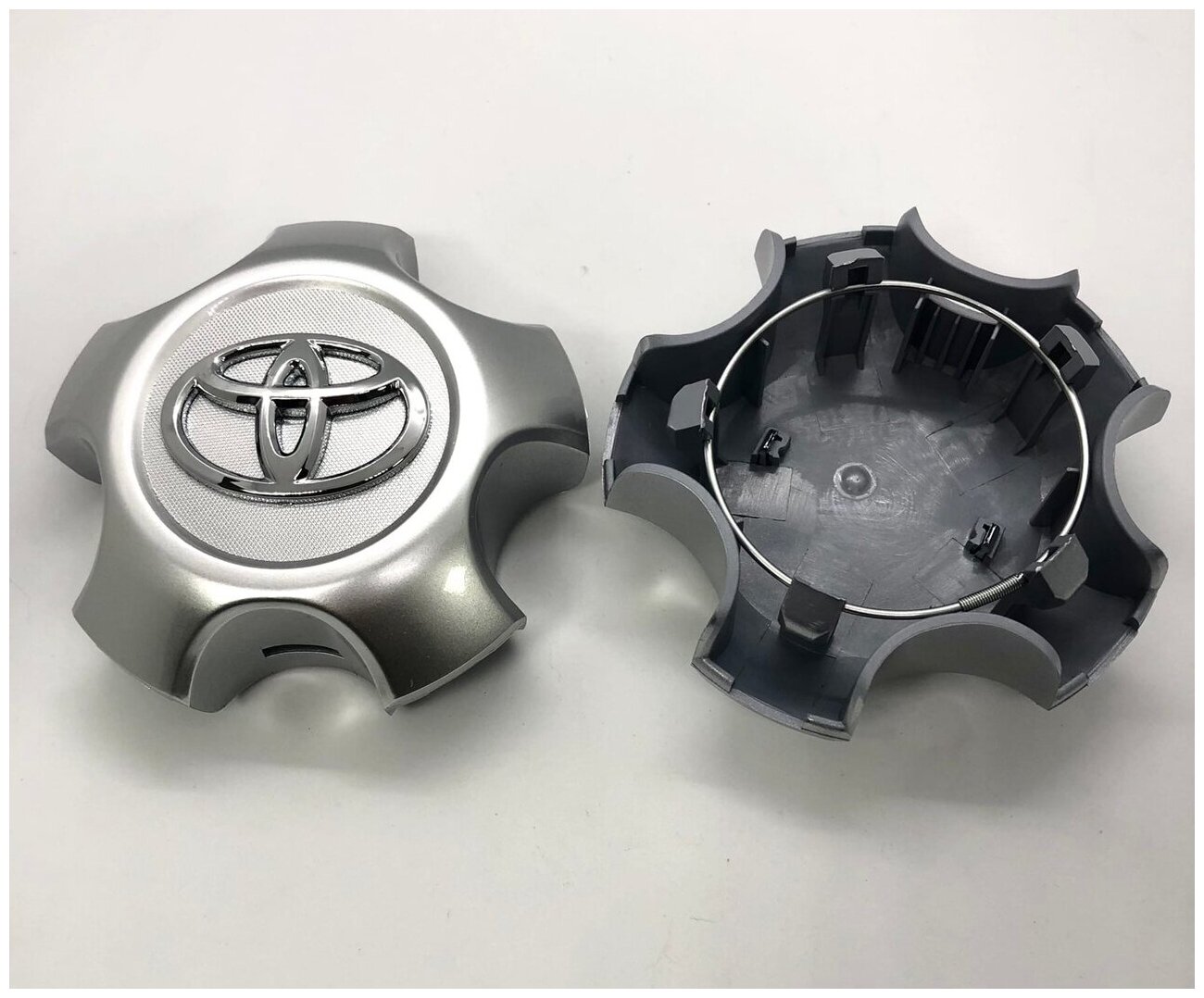 Колпачки заглушки на литые диски для Тойота Рав4 / Toyota Rav-4 ( 42603-42120 ) 1 штука.
