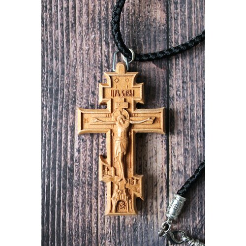 Крест канонический. Резной. золотой резной крест из натурального красного янтаря спаси и сохрани