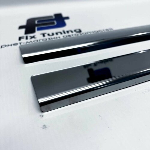 Накладки на внутренние пороги Niva 4x4 (3-х дверная) Высокого качества из Нержавеющей стали #430