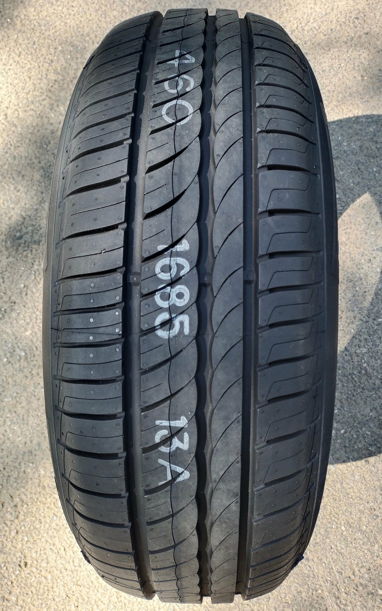 Pirelli cinturato p1 185/55 R15 82H летняя - фотография № 15