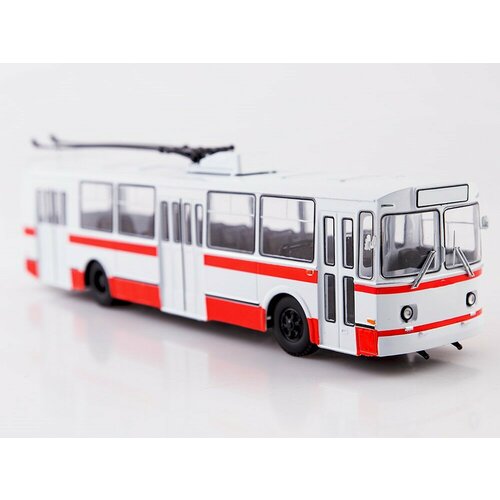 Коллекционная модель MODIMIO Троллейбус ЗИУ-682Б, 1:43 (Наши автобусы №61), белый/красный