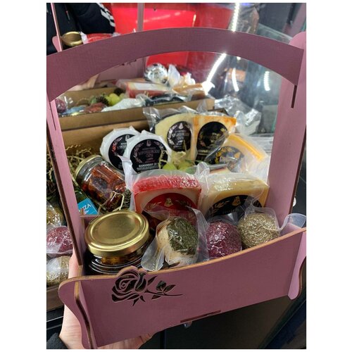 Подарочный сырный набор(Розовый ящик)