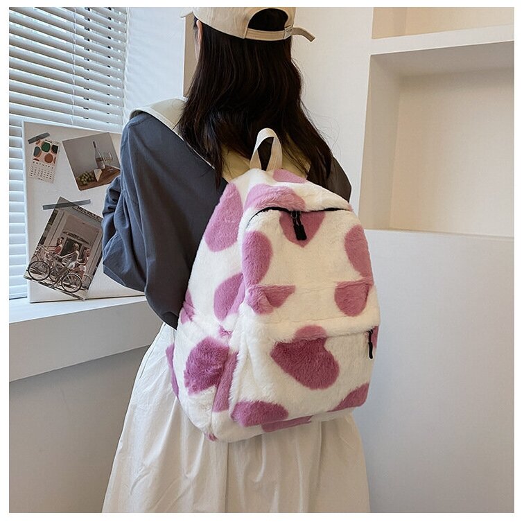 Рюкзак плюшевый городской женский с окрасом коровки розовый.