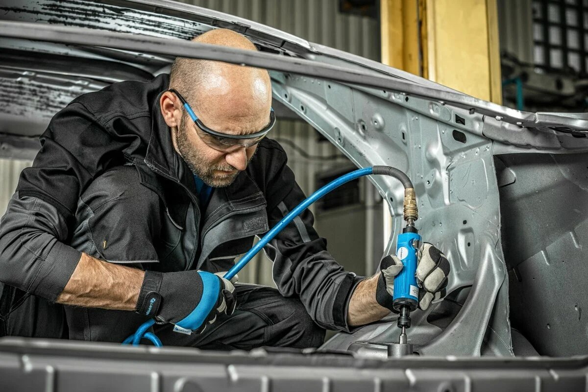 Изображение HOEGERT TECHNIK пневматическая шлифовальная машина 173мм HT4R650