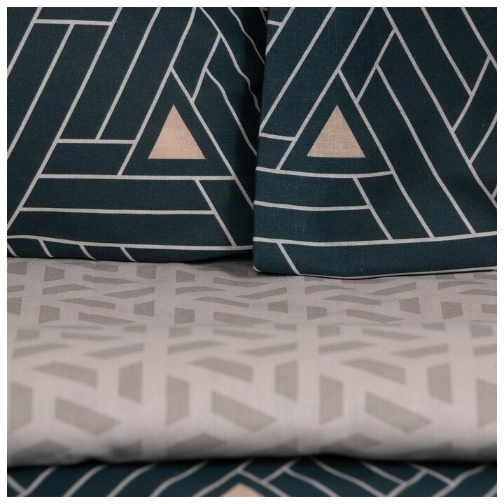 Постельное белье Этель 2 сп "Triangular illusion" 175x215, 200x220, 70x70-2 шт, бязь, 125 г/м2 - фотография № 3