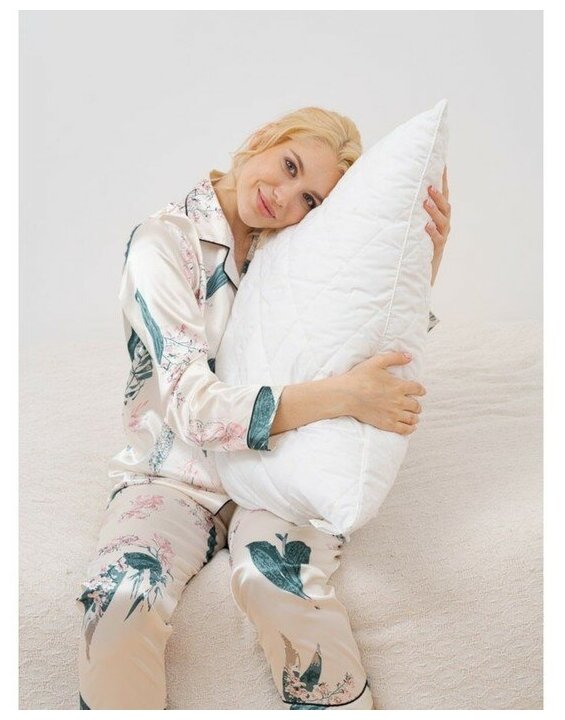 Подушка для сна BIO-TEXTILES "очарование" 40*60 белая стеганная с искусственным лебяжьим пухом - фотография № 5