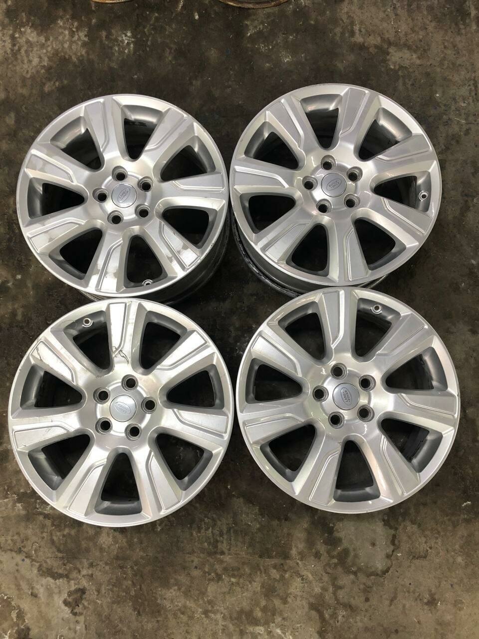 Колесные диски Land Rover 19x8 PCD 5x120 D72.6 ET53 (Реплика)