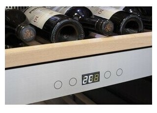 Винный шкаф Caso WineMaster 126