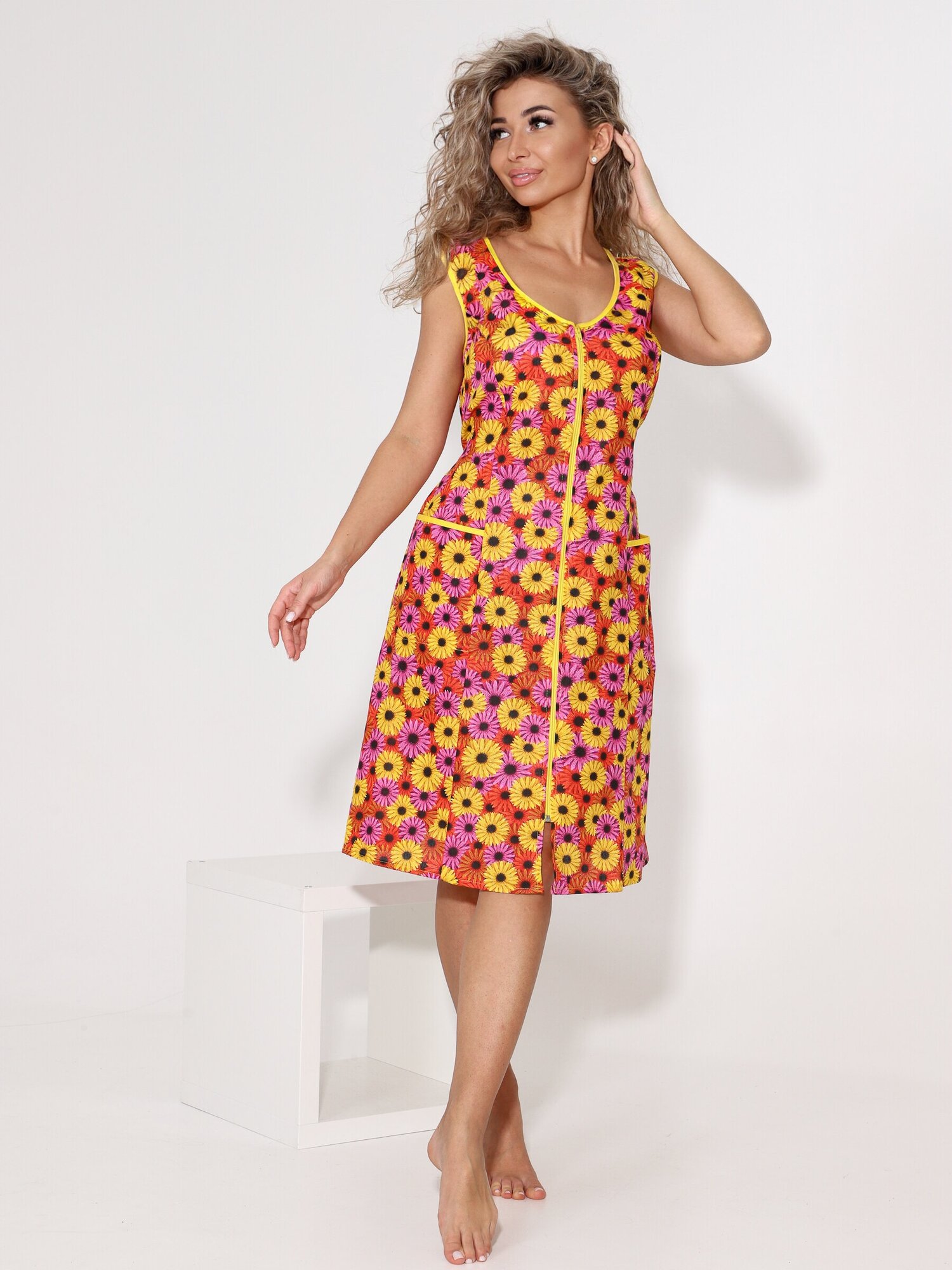 фото Сарафан женский розовые цветы 48