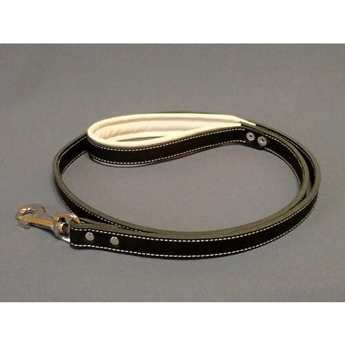 Поводок для собак кожаный с анатомической ручкой 1,4 м. х 1 см. Черный