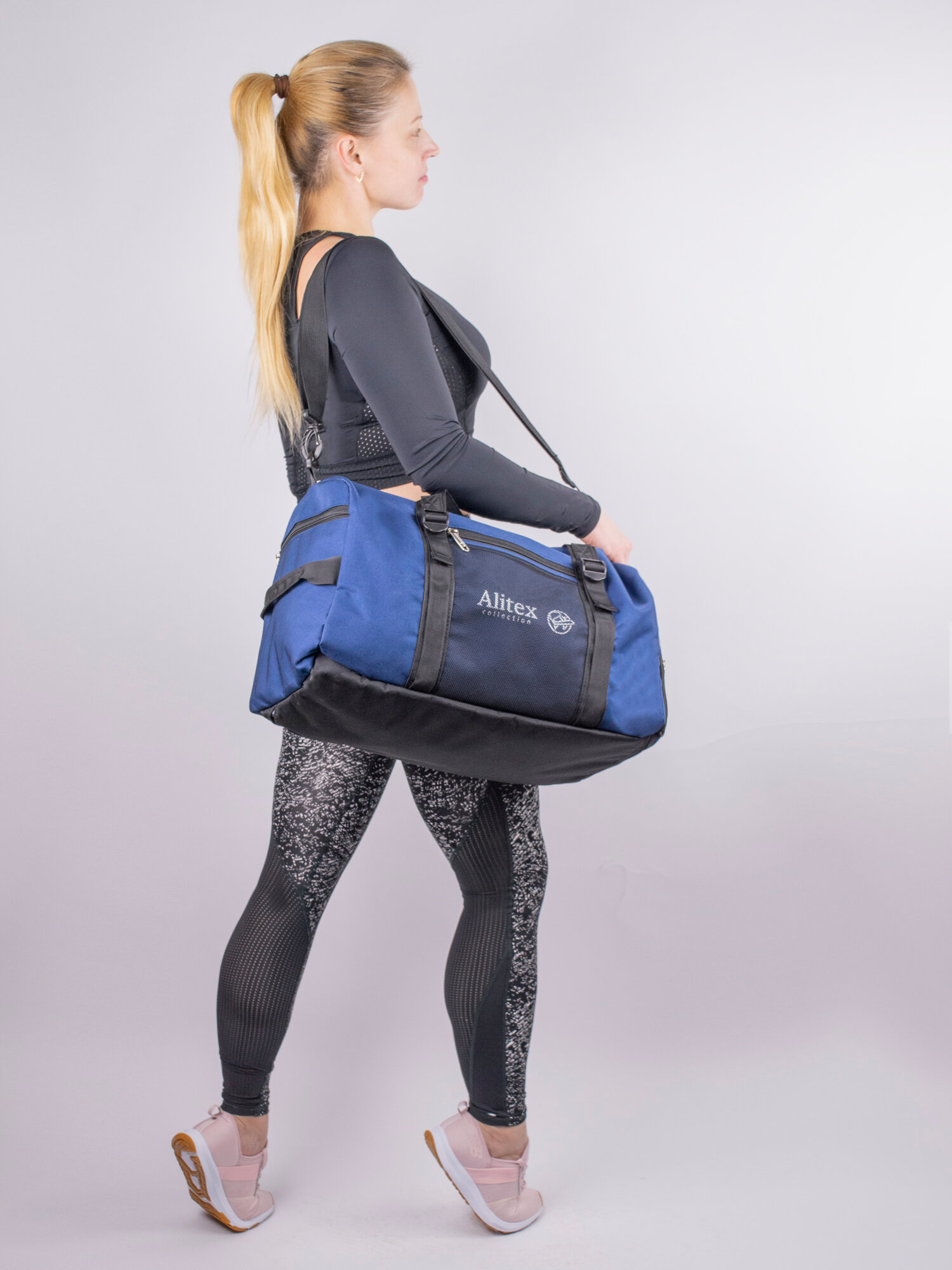 Сумка спортивная сумка-рюкзак Galteria AL008-2, 36 л, 27х27х50 см, ручная кладь, отделение для обуви, отделение для ноутбука, плечевой ремень, водонепроницаемая, быстросохнущая, синий - фотография № 12