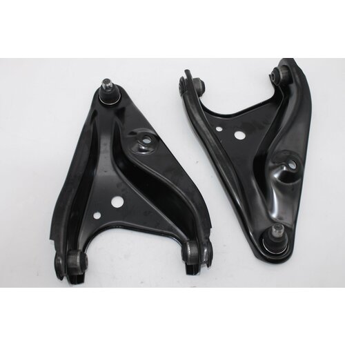 Комплект нижних рычагов передней подвески RENAULT Logan 2 Sandero 2 Clio 3 Dokker 1 DACIA Lodgy 6093₽