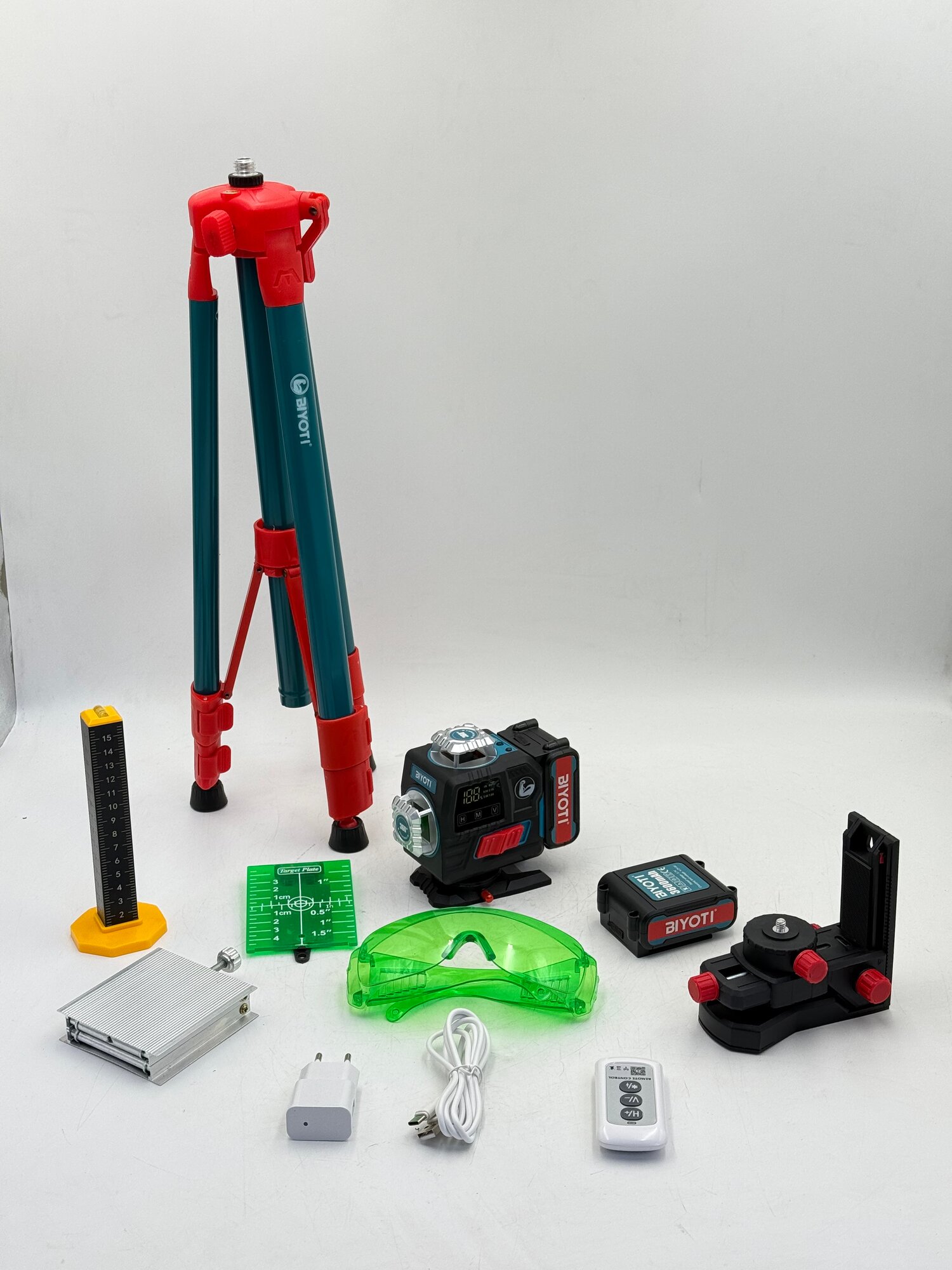 Лазерный уровень BIYOTI BYT-4P", 4D, 16 линий, дальность до 100м, питание от аккумулятора