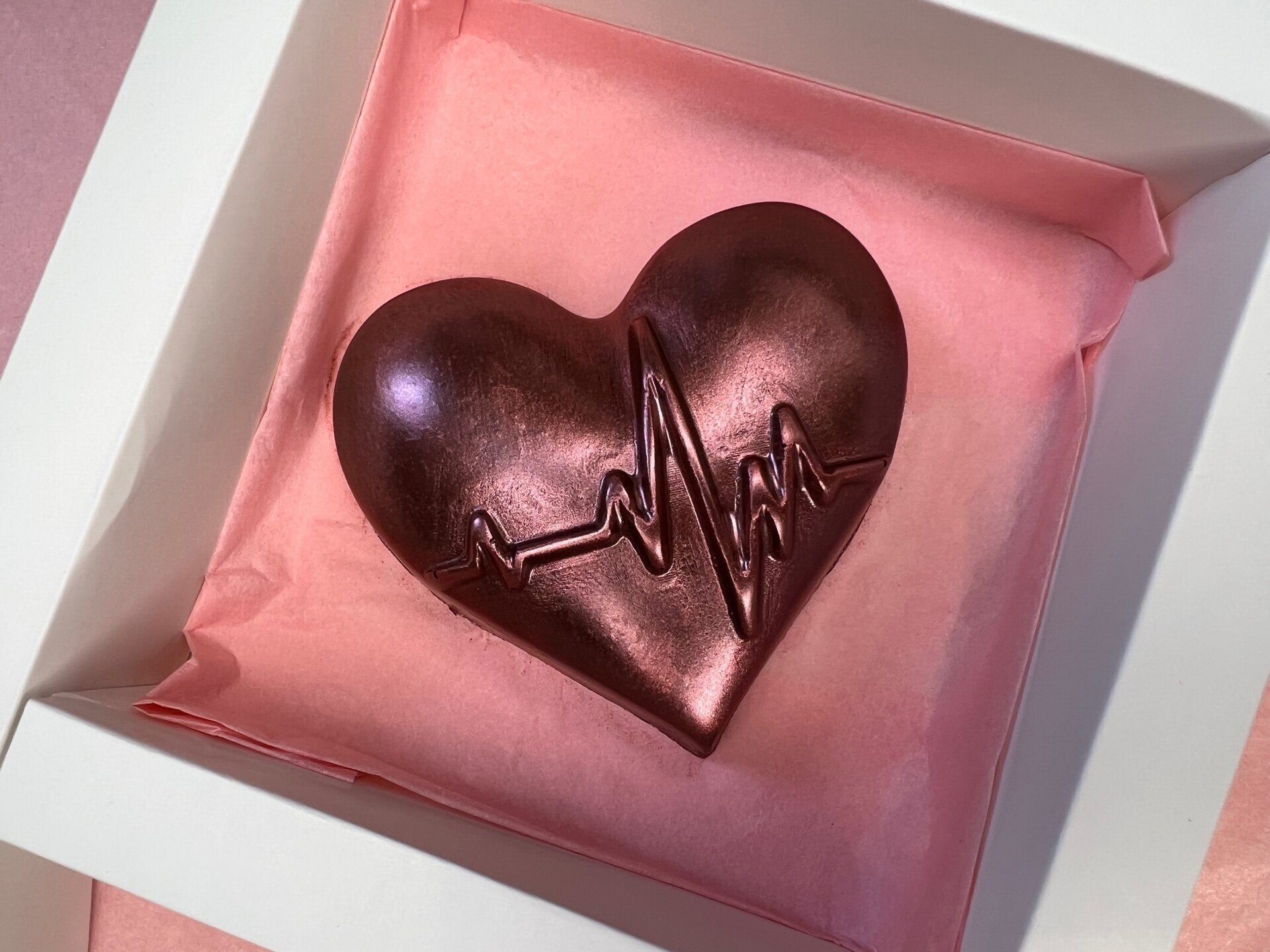 Шоколадная фигура "Сердце Кардиограмма" - фотография № 2