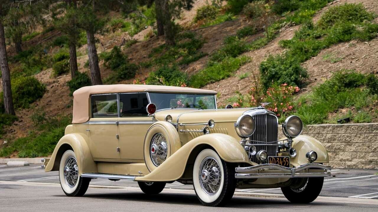 Картина на холсте 60x110 LinxOne "Автомобили duesenberg" интерьерная для дома / на стену / на кухню / с подрамником