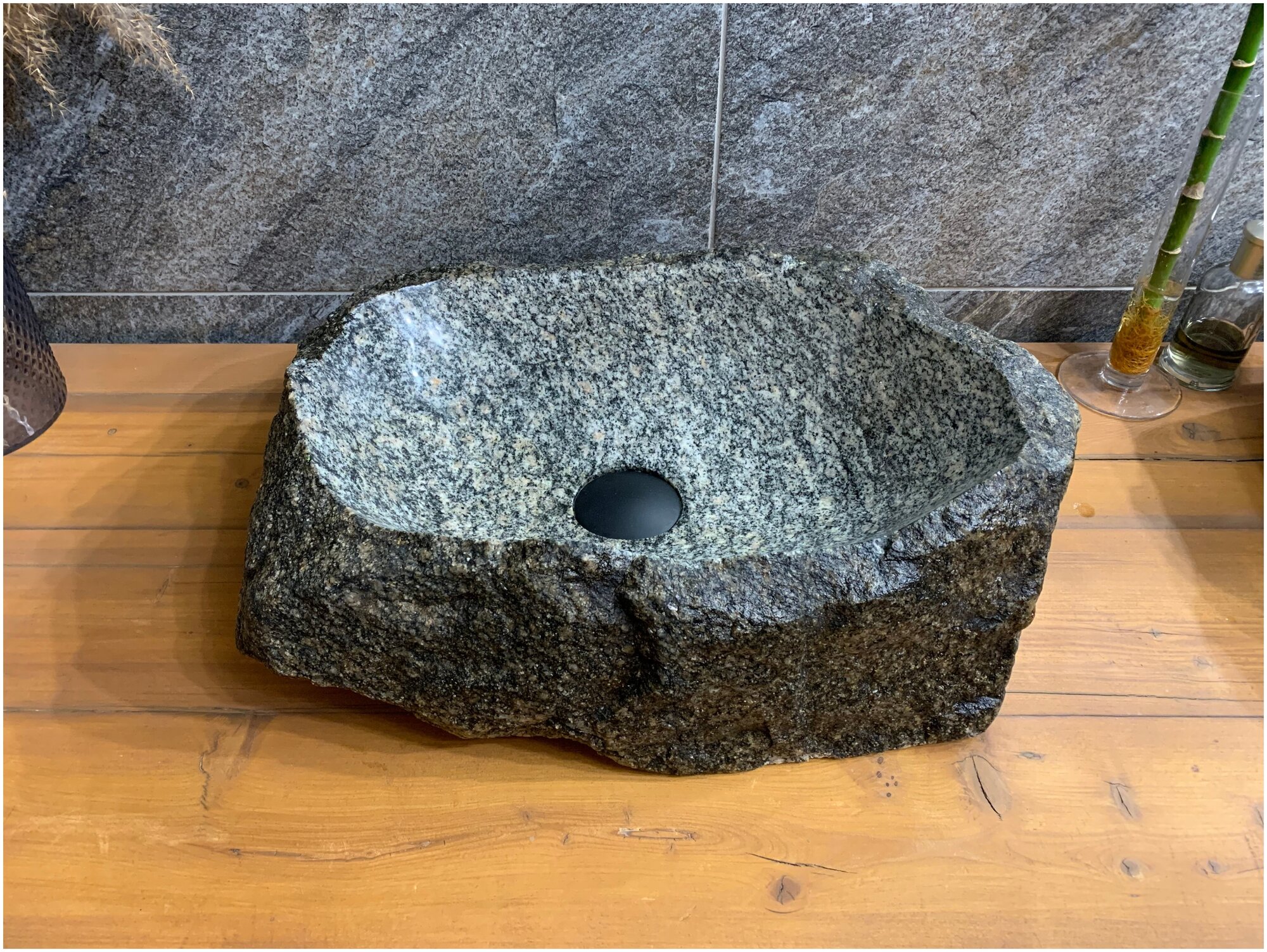 Раковина из натурального цельного камня, White Spots - фотография № 1