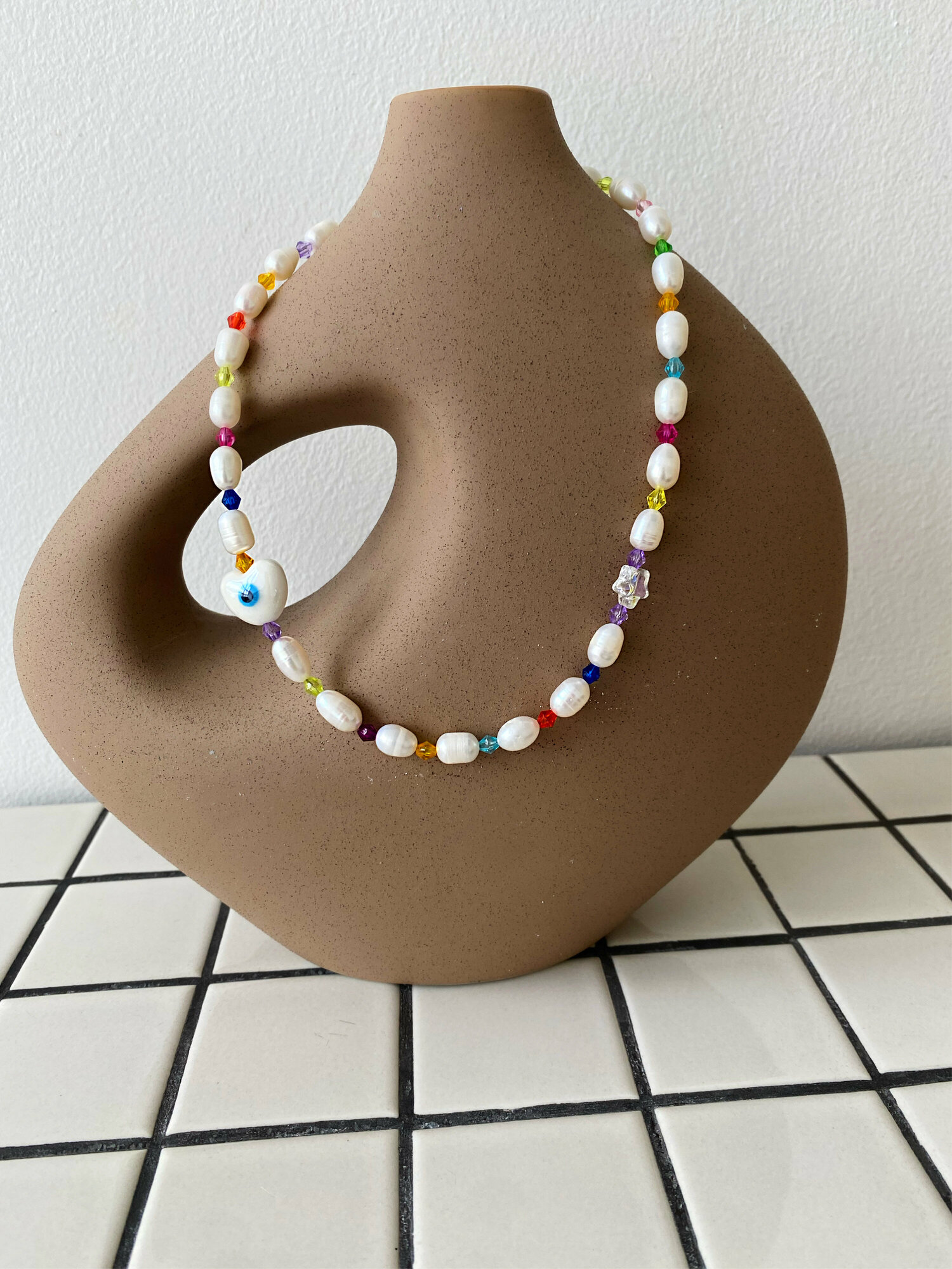 Колье ALLUMER, жемчуг пресноводный, хрусталь, керамика, длина 36 см, light blue — фото 1