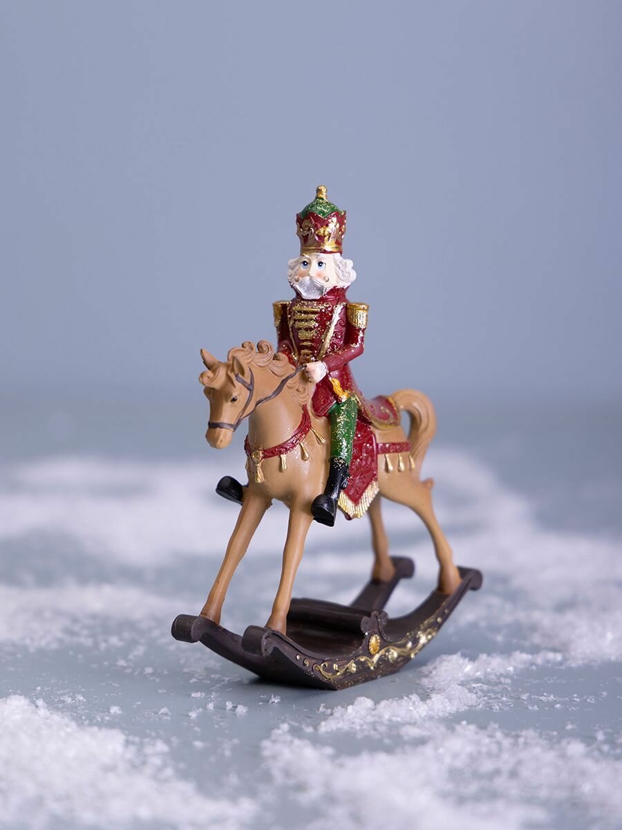 Статуэтка Lefard "Щелкунчик", 11 х 4,5 х 14,5 см, полистоун, новогодняя фигурка — фото 1