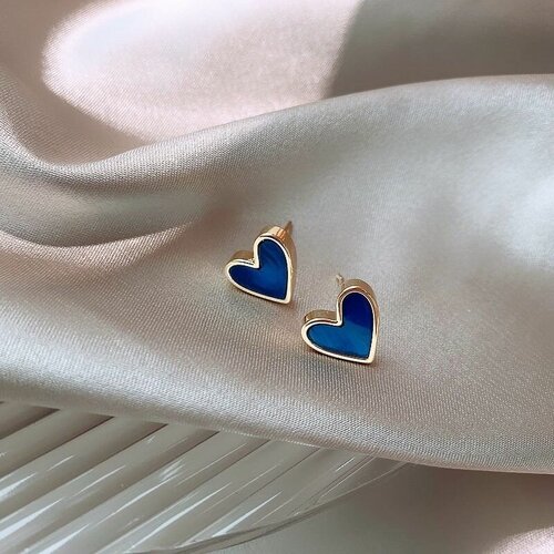 Серьги пусеты , синий серьги гвоздики женские деревянные в форме сердца