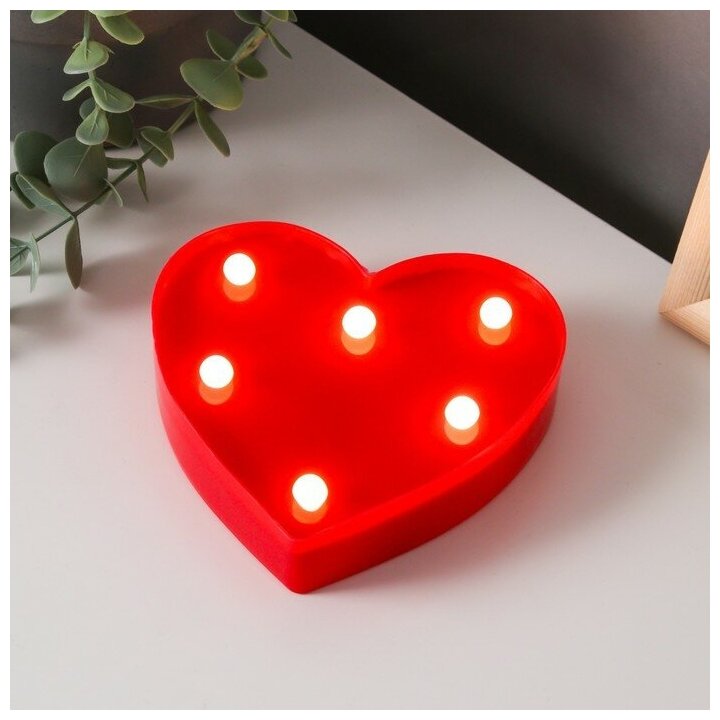 Ночник "Сердце малое" 6 LED батарейки 3xAG13 красный 10х3х10 см. - фотография № 7
