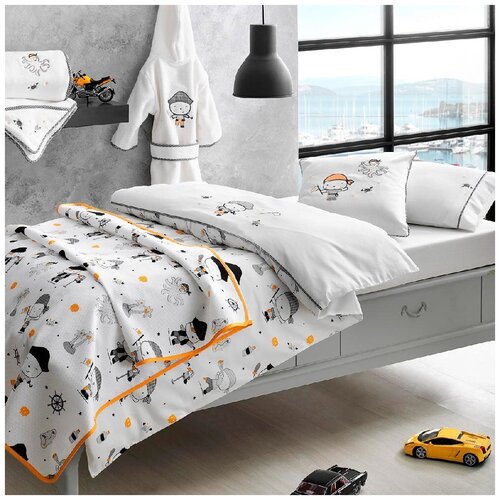 Детское постельное белье в кроватку с вышивкой + пике Pirates Tivolyo (белый), Детский