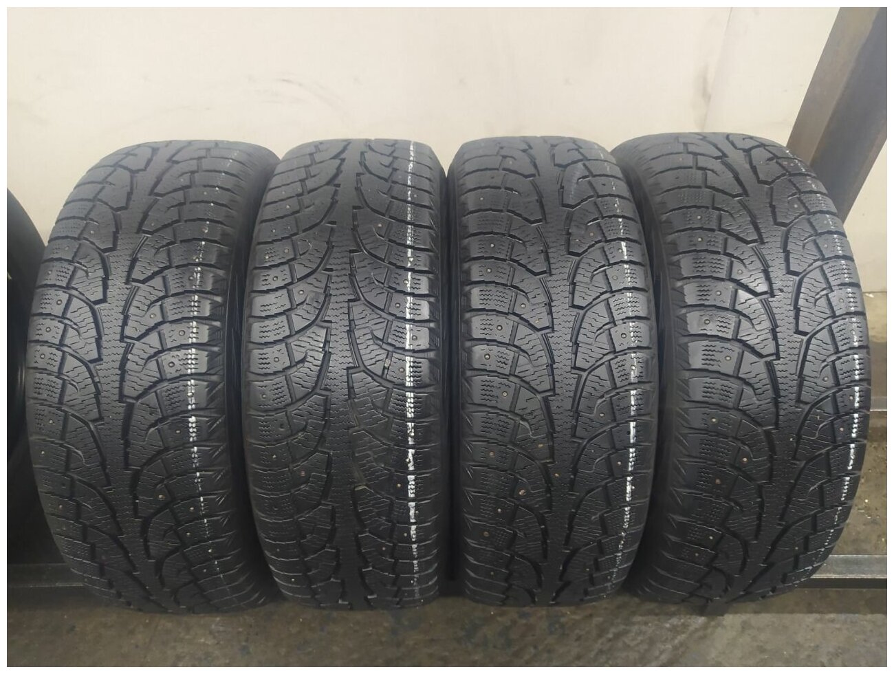 Hankook I'Pike RW11 235/60 R17 БУ Шины Зимние