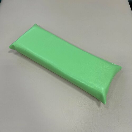 Подушка универсальная под голову/ ноги/ спину 40x15x5 см из кожзама Яблочная