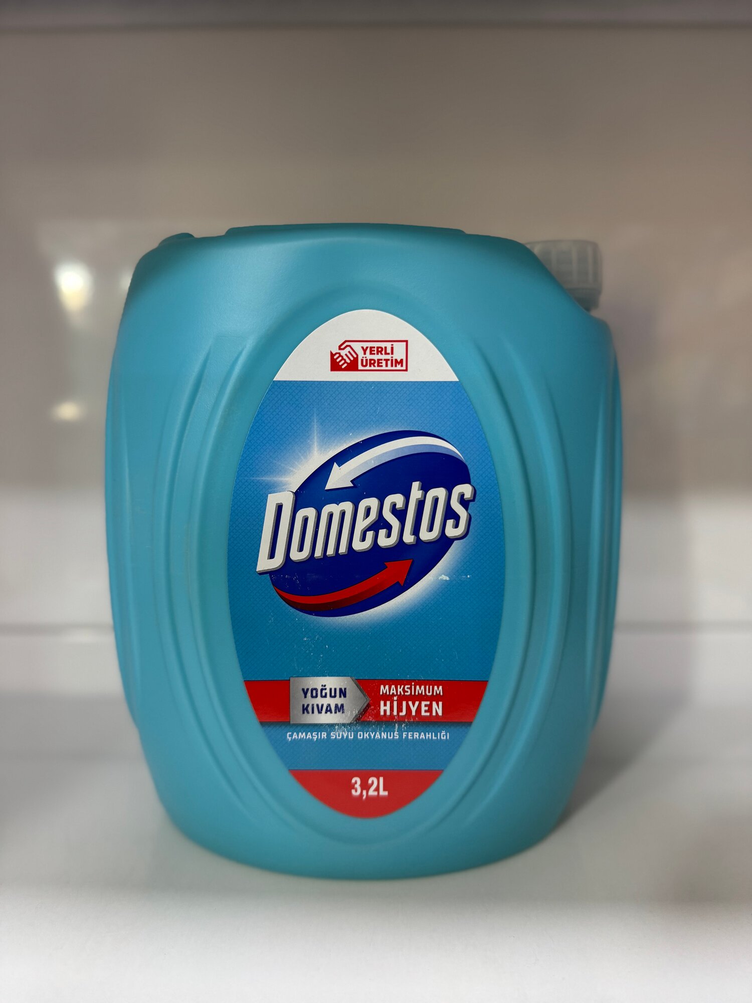 Средство Domestos универсально и подойдет для уборки всего дома, 3.2 л