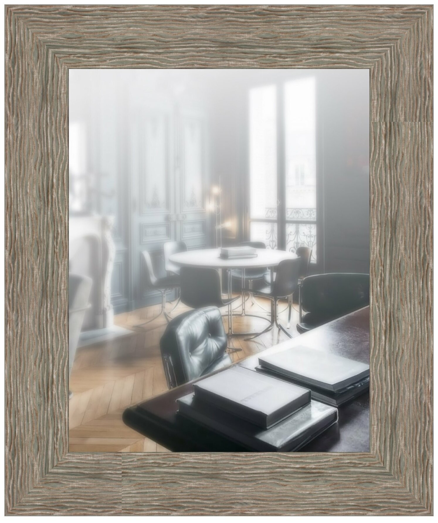 Зеркало в широкой раме 50 x 60 см модель P076016