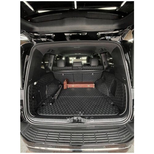 3D коврики из экокожи в багажник для Toyota Land Cruiser 300 5 мест (12 п-е, 2021 - н. в) / 3Д коврики из экокожи в багажник для TLC 300 5 мест (12 п-е, 2021 - н. в)