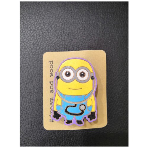 Брошь ручной работы из дерева 30