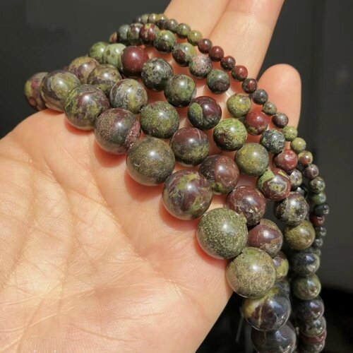 Изображение товара KamenOpt / Яшма Кровь Дракона бусины 12 мм, на нитке 38 см, из натурального камня