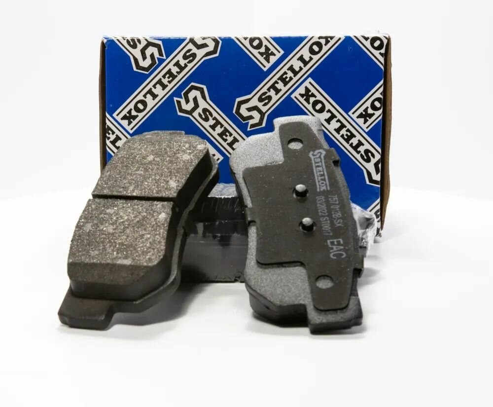 Колодки дисковые задние с антискрип. пл. для KIA Magentis 01>, Hyundai Sonata 98-01 / STELLOX 757002BSX / TYR1215941; SX1192