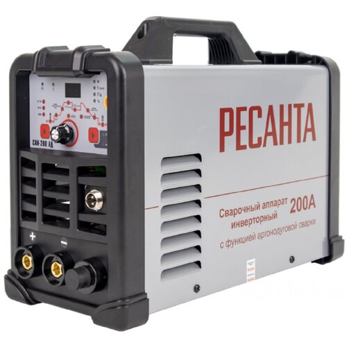 Сварочный аппарат инверторный Ресанта САИ-200АД 4499000₽