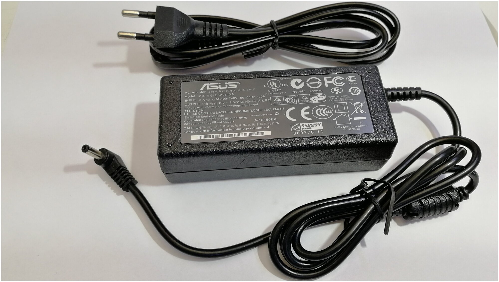 Блок питания ASUS 19v 2.37a разъём 4.0 x 1.35 mm, 45W