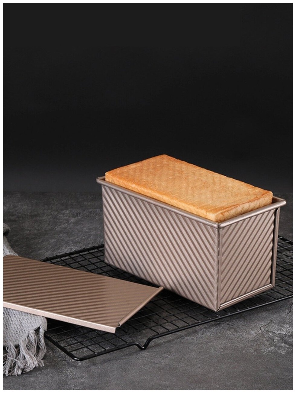 Форма для тостового хлеба с крышкой рифленая/Пульман/для выпечки/хлебная 215х120х100 мм Purpur Bread - фотография № 13