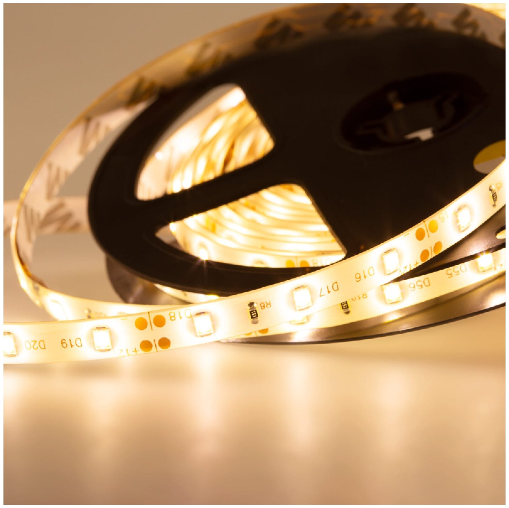 LED лента силикон, 8 мм, IP65, SMD 2835, 60 LED/m, 12 V, цвет свечения теплый белый - фотография № 2