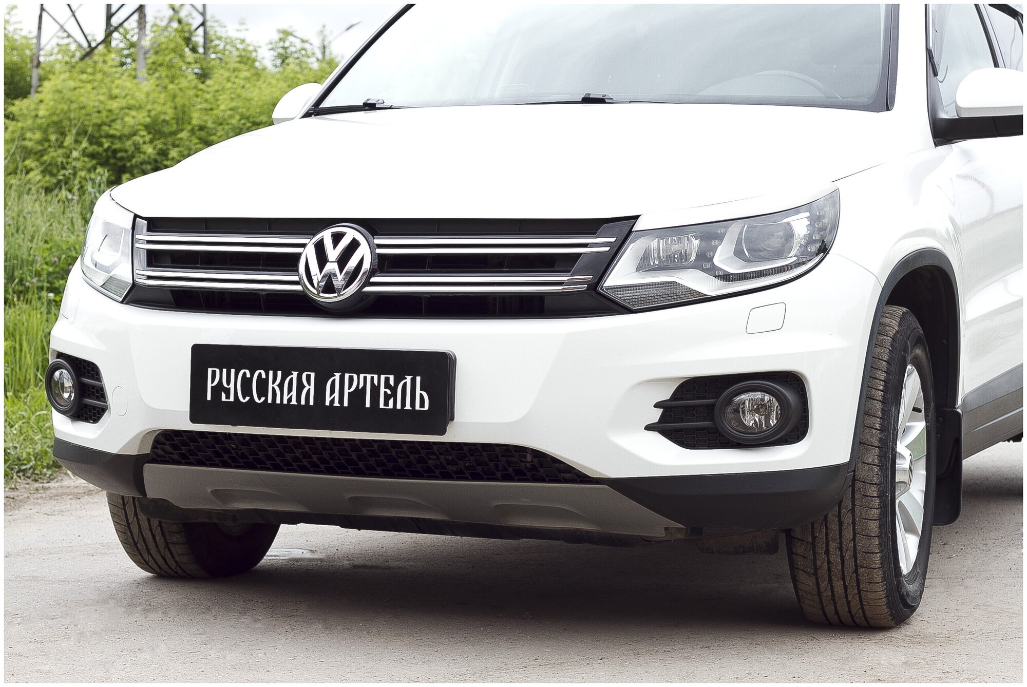 Накладки на передние фары (реснички) Volkswagen Tiguan 2011-2015
