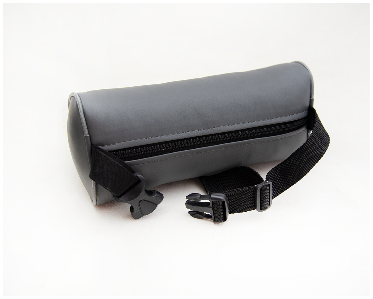 Автомобильная подушка-валик на подголовник экокожа Black c вышивкой SEAT
