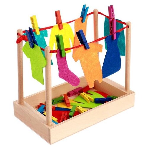 Игровой набор «Стирка» Основание, 24 прищепки, 4 предметов одежды, 22 × 13 × 40 см