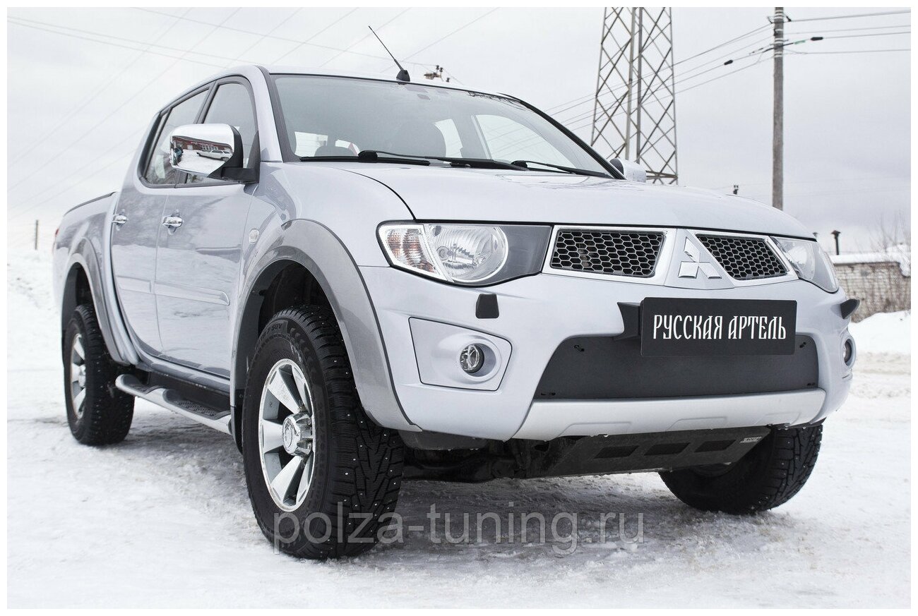 Зимняя заглушка решетки переднего бампера Mitsubishi L200 2010 - 2015, Mitsubishi Pajero Sport 2008-2013