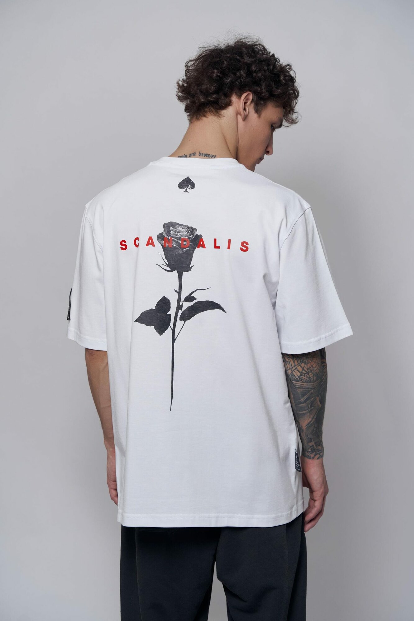 Футболка Scandalis