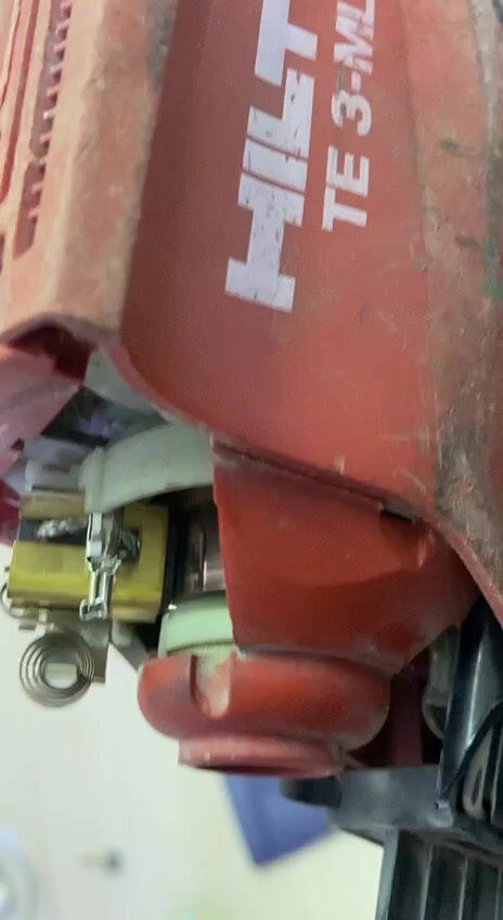 Щетки угольные для HILTI TE 3-M, TE 3-C, TE 2-M, TE 2-M(02), TE 2-S(02) — фото 1