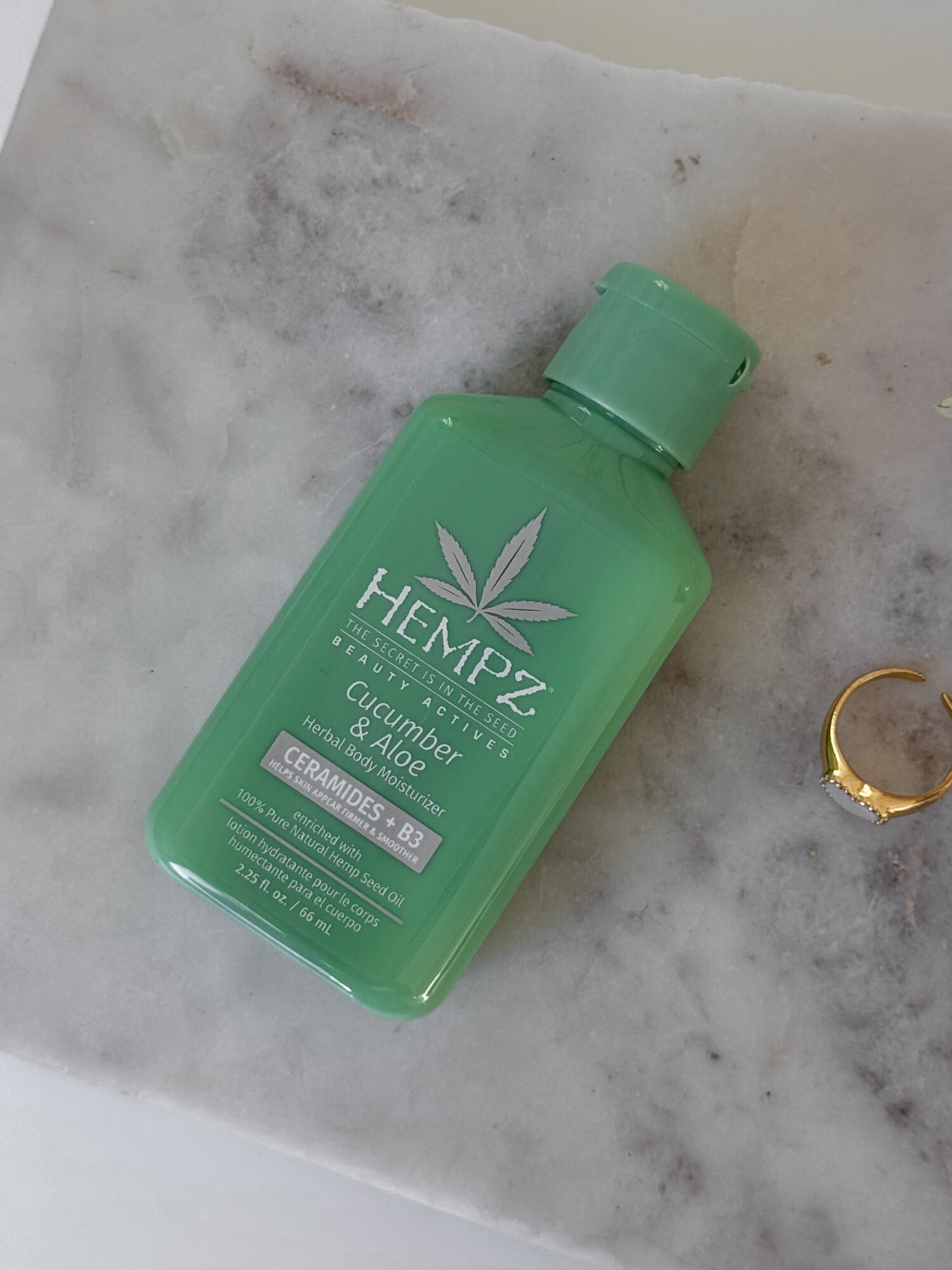 Молочко Для Тела Hempz Beauty Actives Cucumber and Aloe Moisturizer - Молочко для тела с церамидами и В3 Огурец и Алое