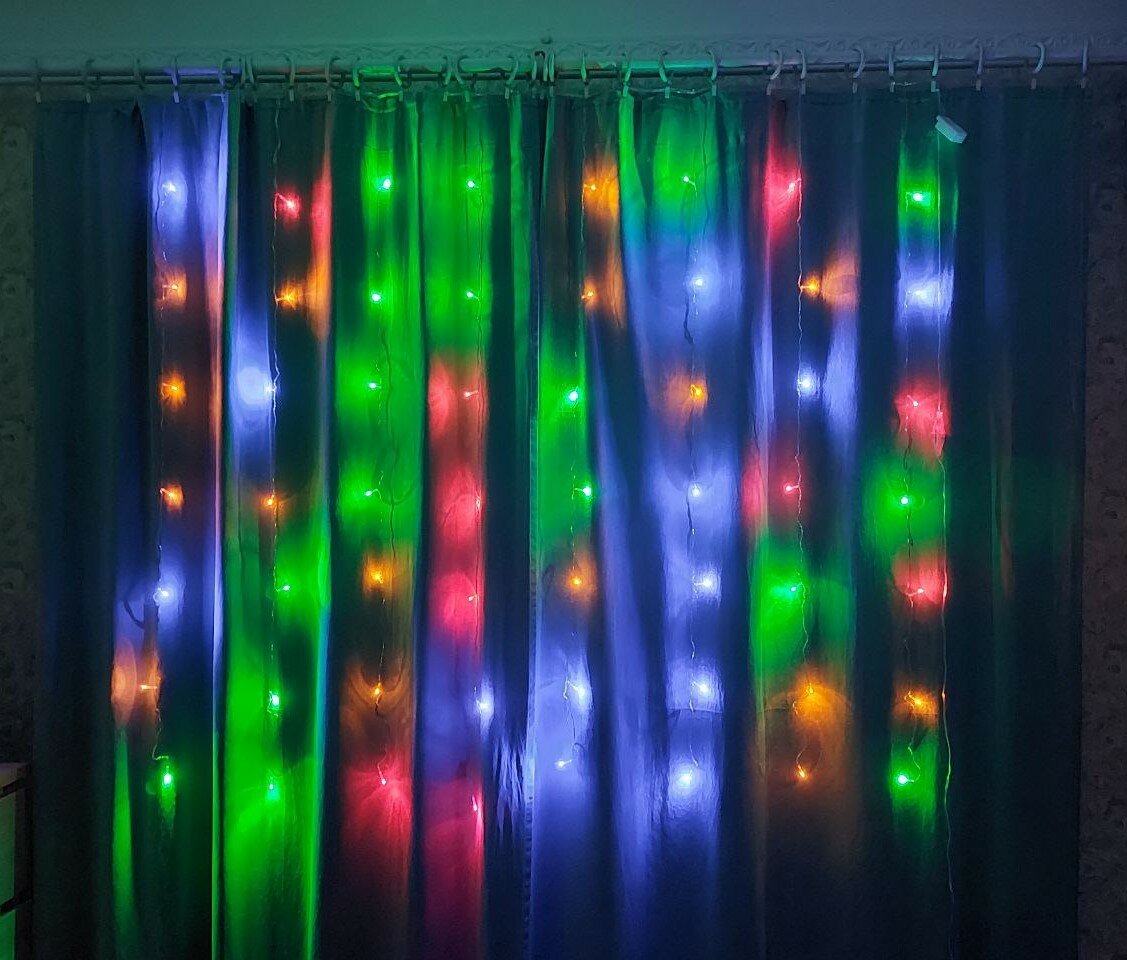 Гирлянда-занавес 15х15м 56 светодиодов с удлинителем 3 м