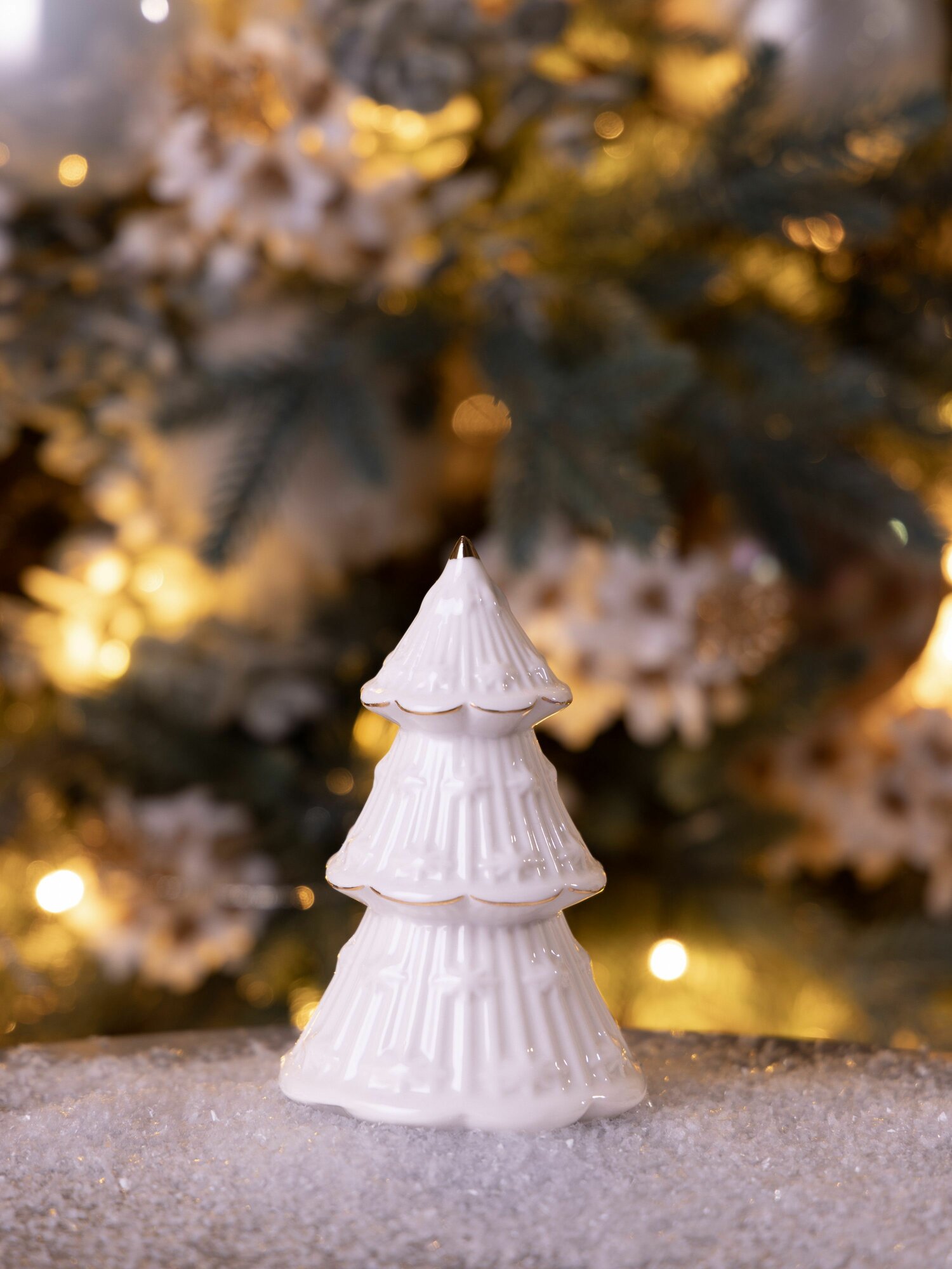 Фигурка Lefard "Ёлка", 8.5х8.5х13.5 см, фарфоровая, новогодняя статуэтка — фото 1