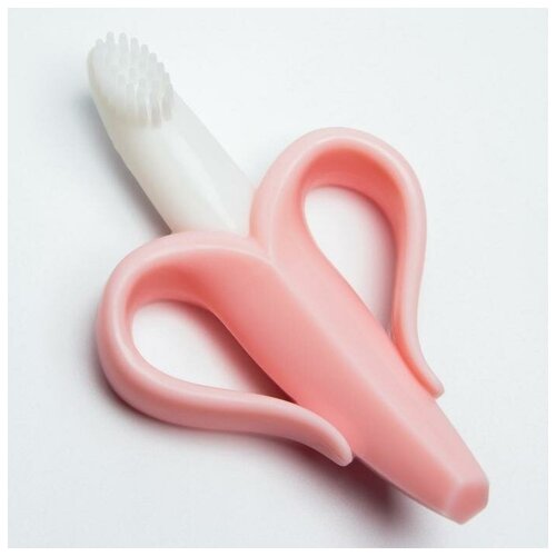Купить Детская зубная щетка, прорезыватель - массажер, прорезыватель Банан , силикон, с ограничителем, от 3 мес., цвет розовый. В наборе 1шт., Зубные щетки-QB