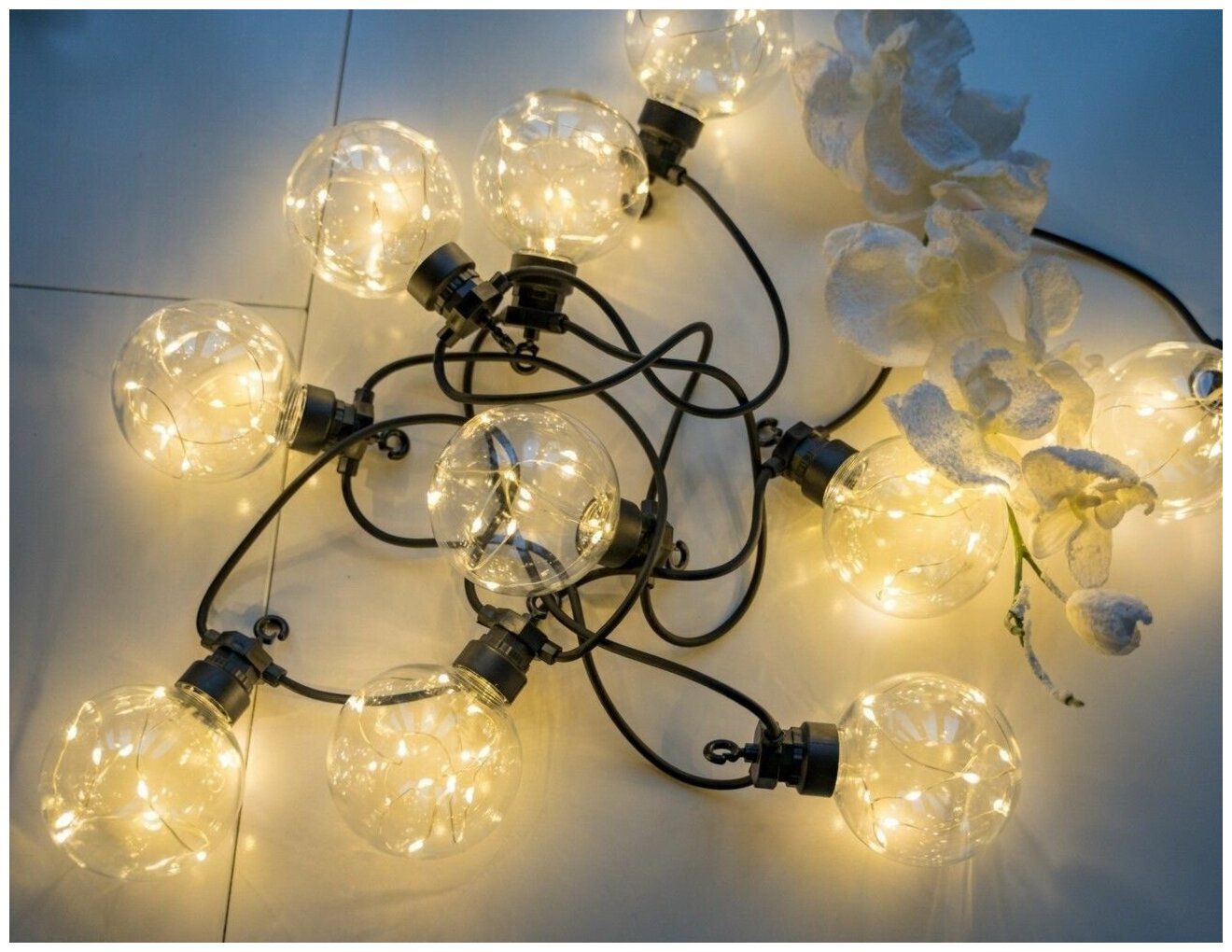 Kaemingk (Lumineo), Гирлянда из лампочек BULBS BALLS, 10 тёплых белых LED-огней, 2.7+3 м, чёрный провод, уличная 491160